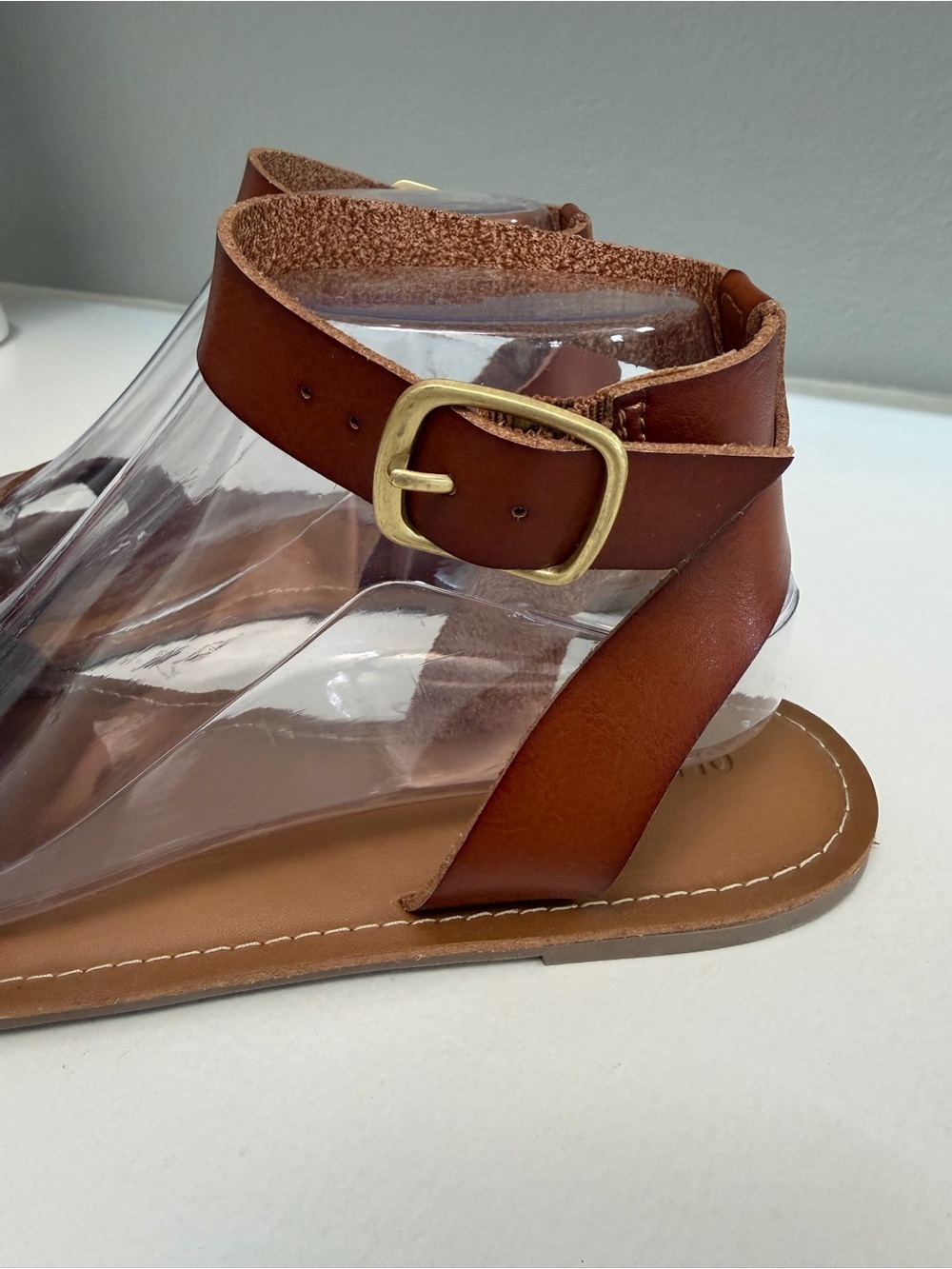 OLD NAVY Women's Brown Ankle-Strap Leather Sandals - Picture 5 of 6